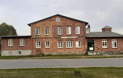 *Anlageobjekt 5 km zur Ostsee - Mehrfamilienhaus mit 6 Wohneinheiten - in 18233 Alt Bukow - vermietet*
